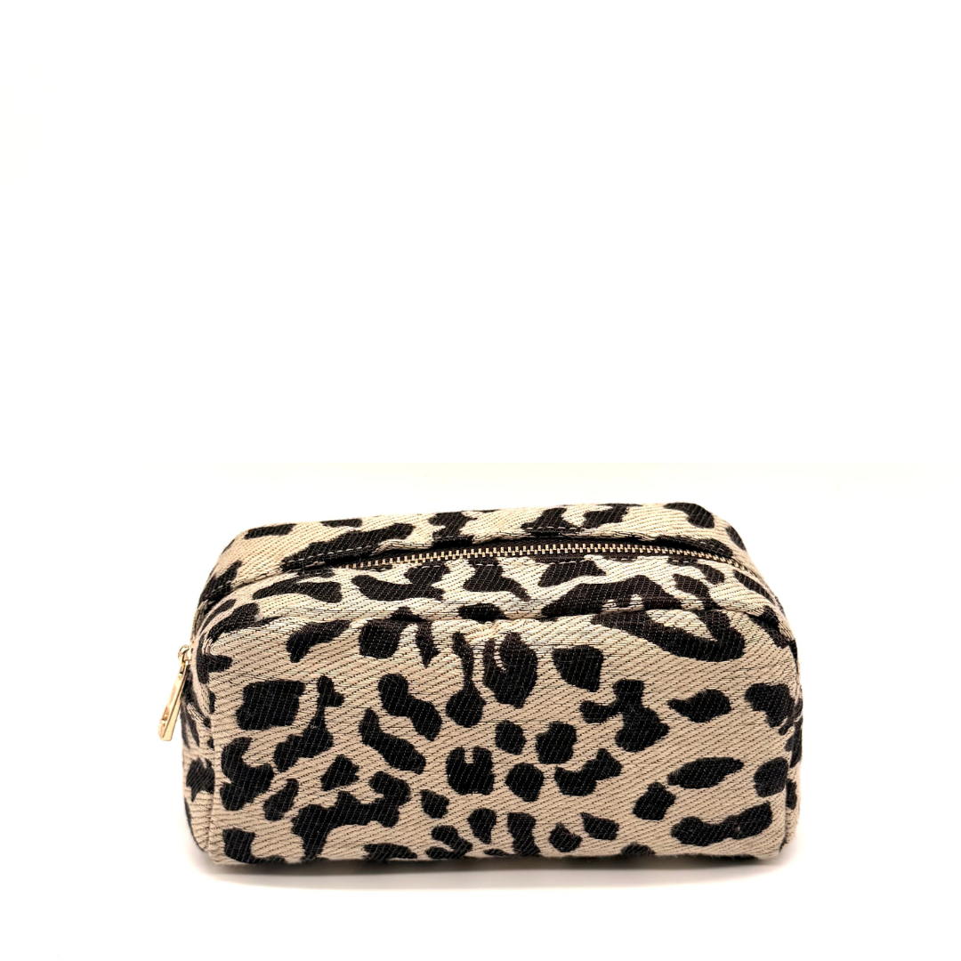 THE MAKE UP CASE #214