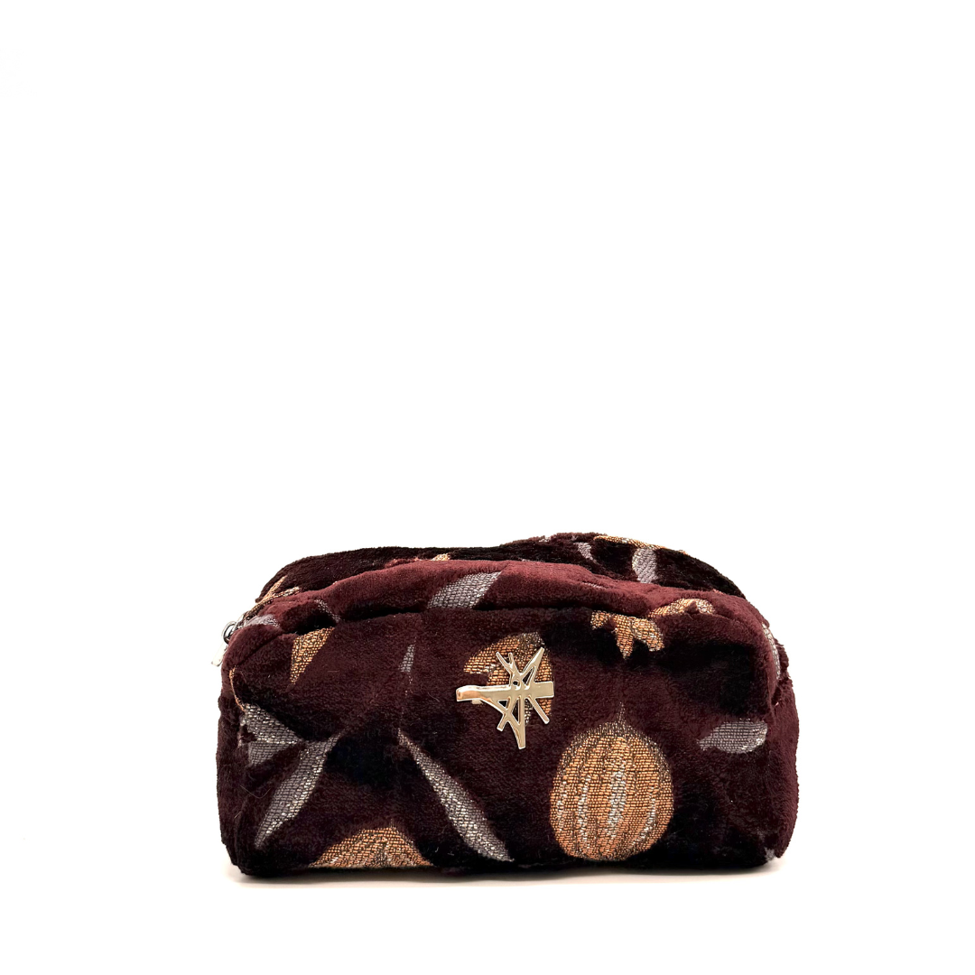 THE MAKE UP CASE #147