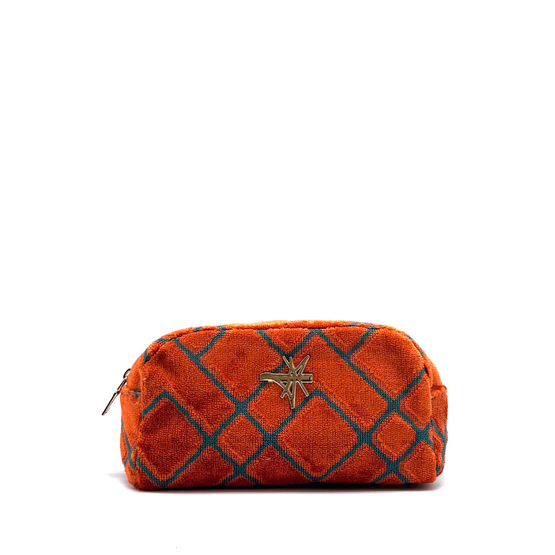 THE MAKE UP CASE #61