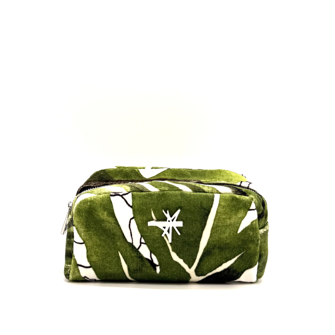 THE MAKE UP CASE #171