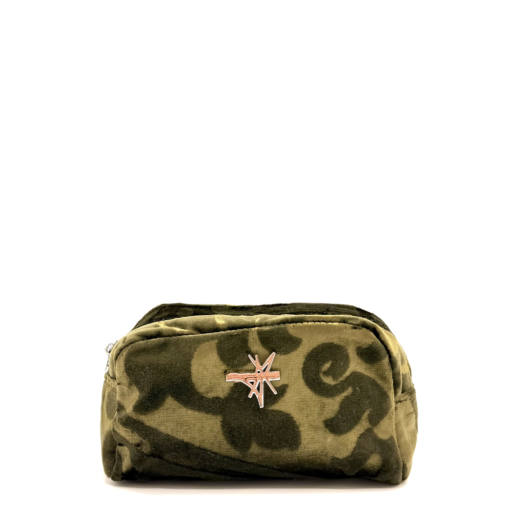 THE MAKE UP CASE #181
