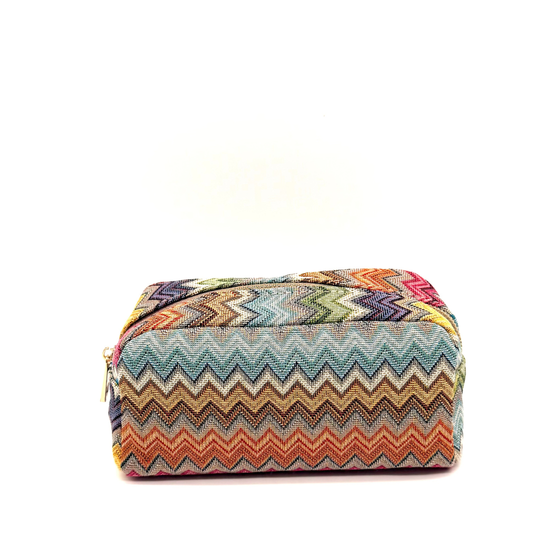 THE MAKE UP CASE #207