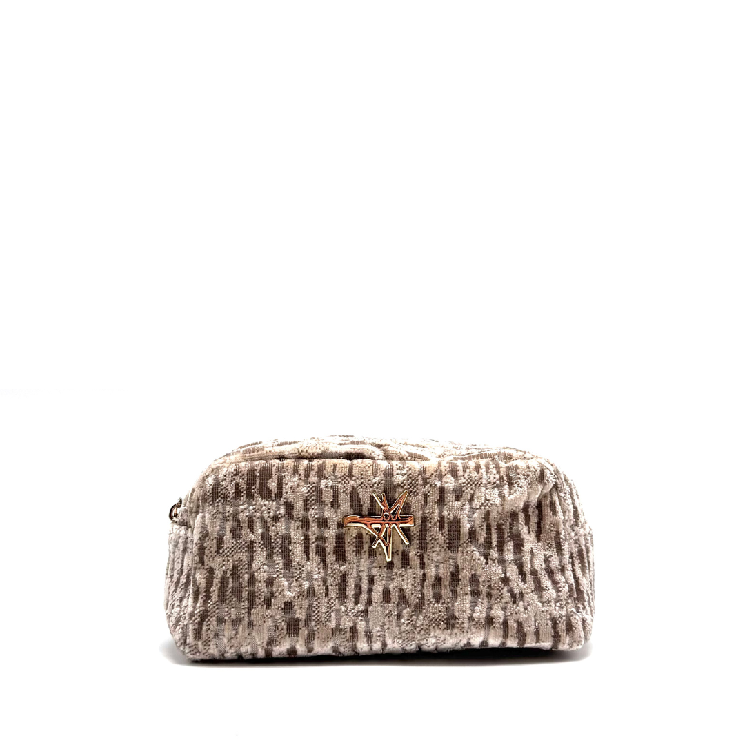 THE MAKE UP CASE #57